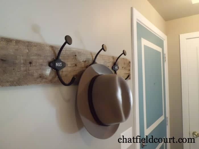 Entryway Coat Hooks | www.chatfieldcourt.com