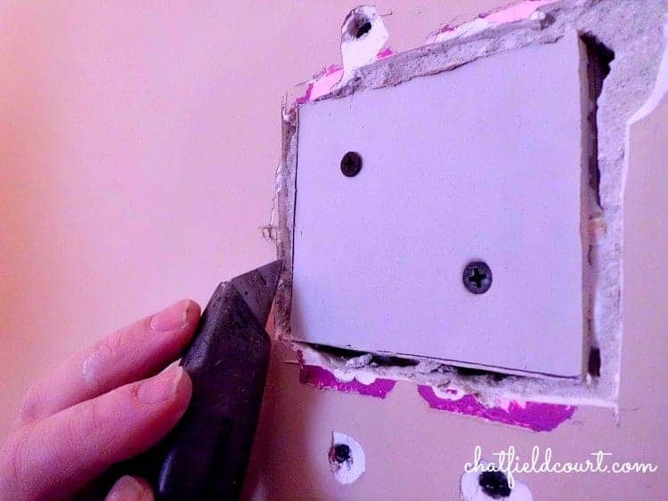 Patching a Hole in Sheetrock | www.chatfieldcourt.com