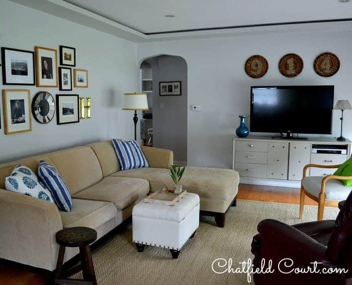 TV Gallery Wall | www.chatfieldcourt.com