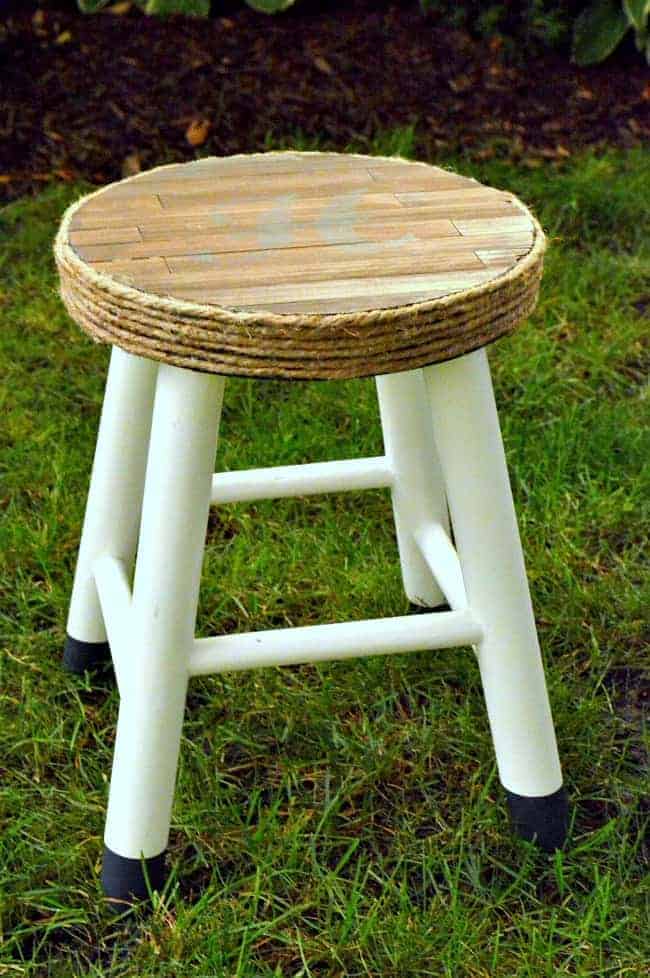 Stool Makeover | www.chatfieldcourt.com