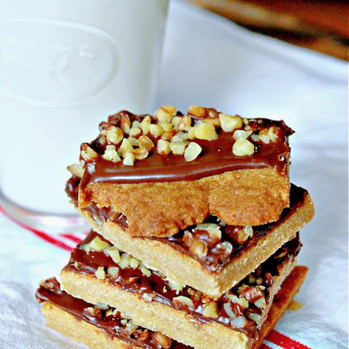 4 toffee square cookies stacked on top of each other