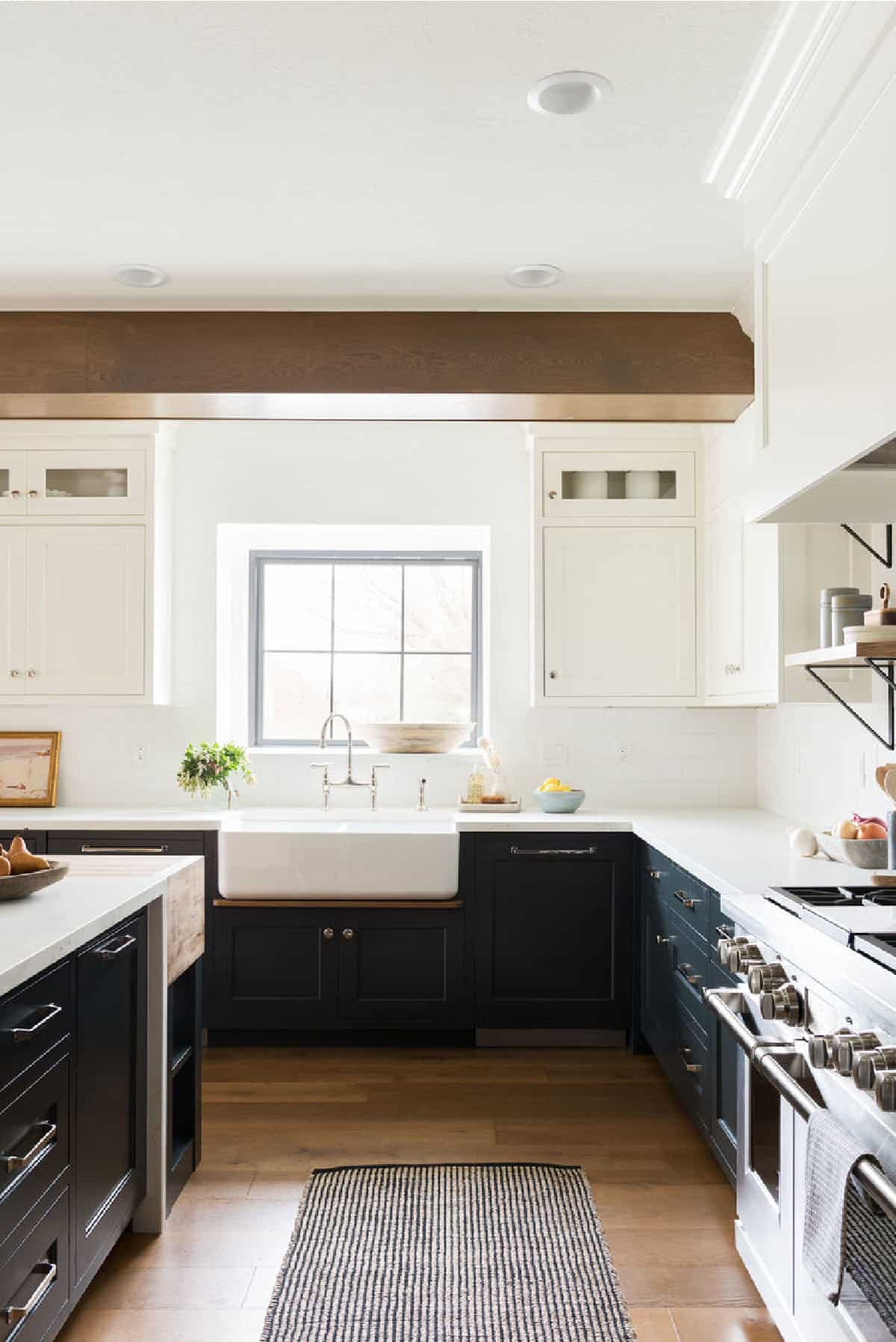 White Paint Color For Your Kitchen Cabinets