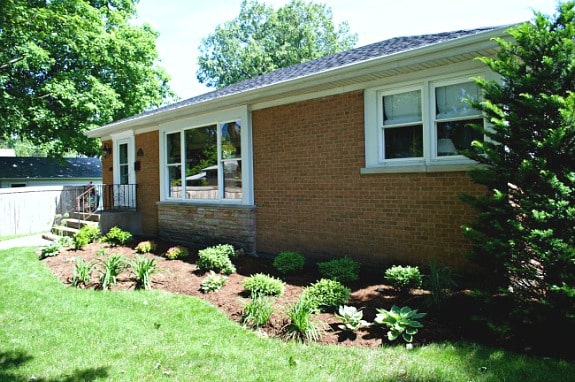 Front Flowerbed Makeover