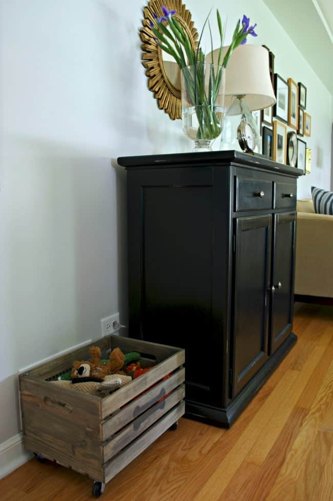 Make a New Wood Crate Look Old | www.chatfieldcourt.com