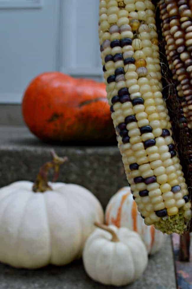 Fall Front Porch | www.chatfieldcourt.com