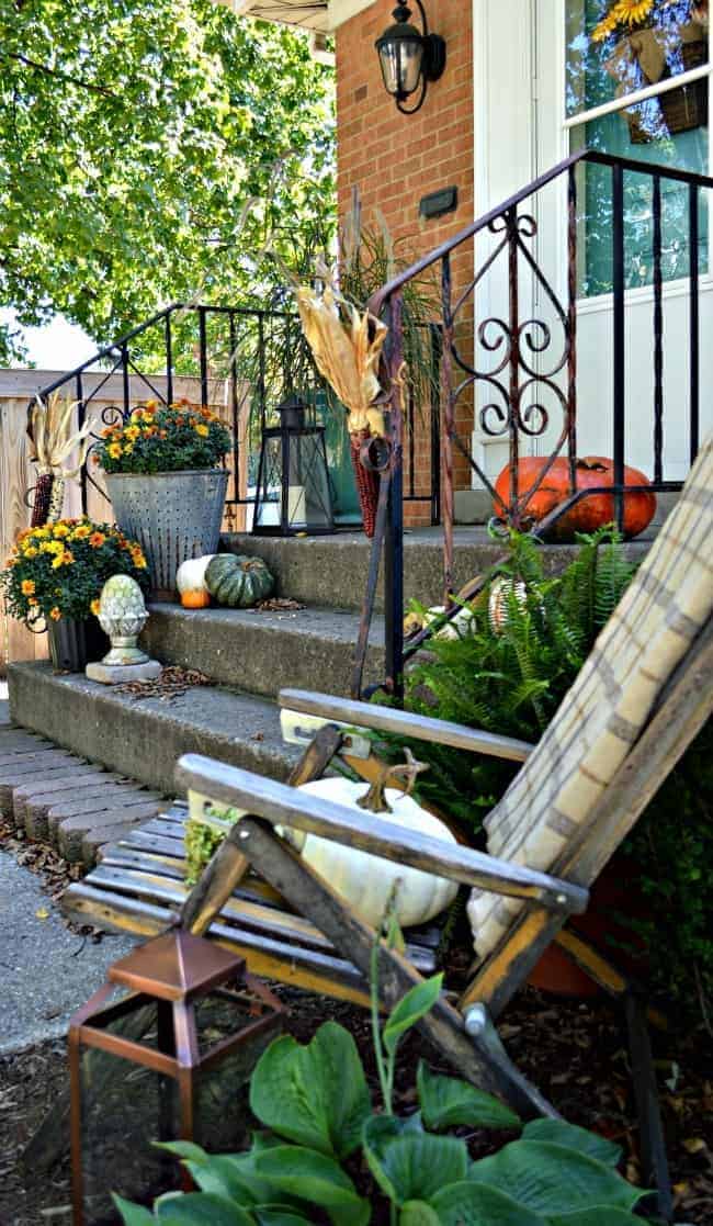 Fall Front Porch | www.chatfieldcourt.com