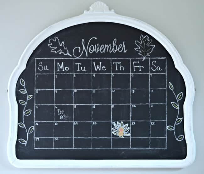 Easy chalkboard November calendar. A fun DIY! | www.chatfieldcourt.com