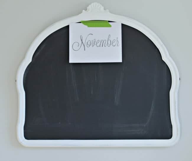 Easy chalkboard calendar with printed November paper| www.chatfieldcourt.com