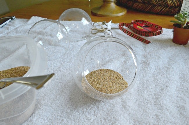 DIY Christmas ornaments sand in glass ball | chafieldcourt.com