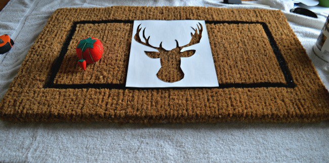 DIY deer head doormat deer head stencil. | www.chatfieldcourt.com