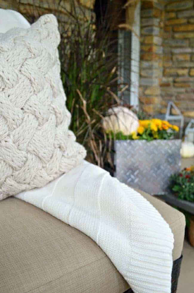 A simple fall front porch tour with a cozy throw and pillows. www.chatfieldcourt.com