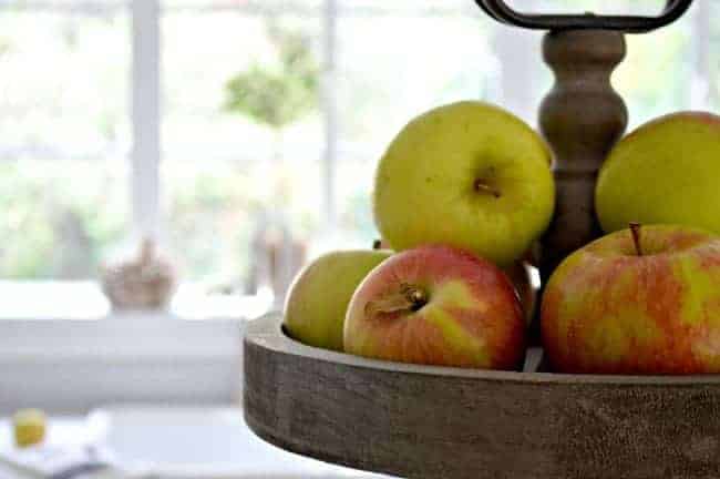 Using apples and other natural fall touches for a Seasonal Harvest Tour. 