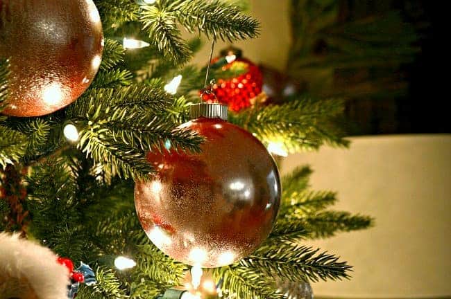 Turn plain glass ornaments into rustic, glam mercury glass Christmas ornaments with just a few supplies. An easy DIY to dress up your tree. Turn plain glass ornaments into rustic, glam mercury glass Christmas ornaments with just a few supplies. An easy DIY to dress up your tree.