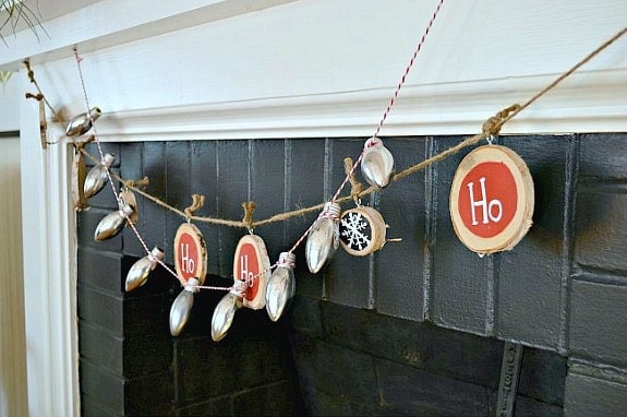 DIY Wood Slice Christmas Banner