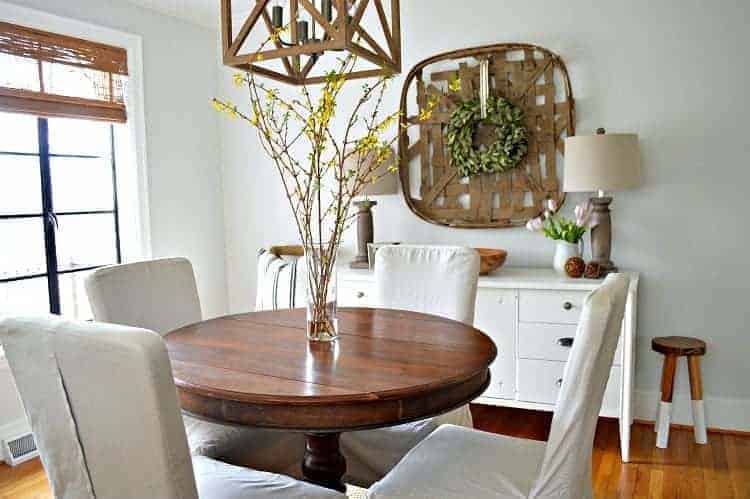 Awesome small dining area decor ideas! Turning a small, boring space into a welcoming dining room with paint, new lighting and rustic farmhouse touches. | Chatfield Court