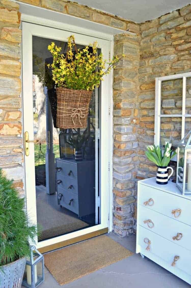 Follow The Yellow Brick Home - Pretty Spring Door Basket Ideas