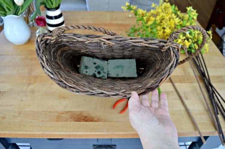 Quick and Easy Spring Front Door Basket | Chatfield Court