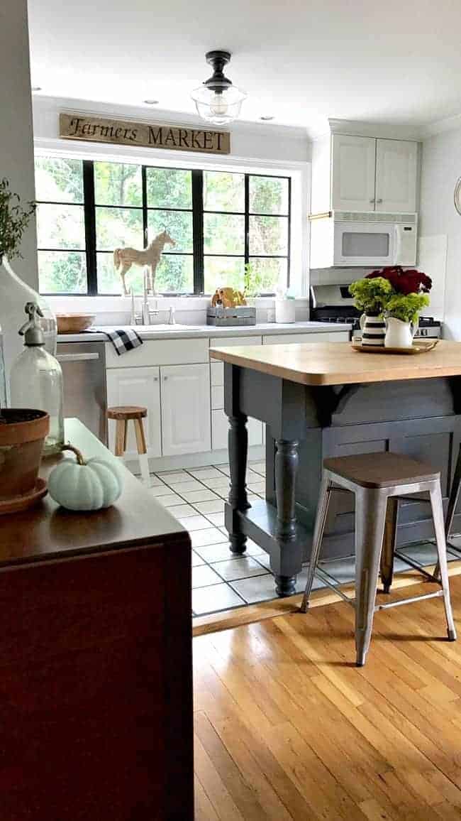 white kitchen with island