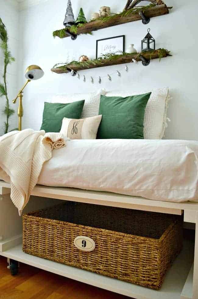 12 cozy decor ideas and inspiration to help you decorate you home for the season.