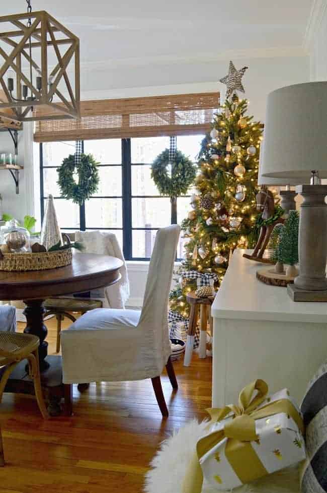 Christmas dining room tree