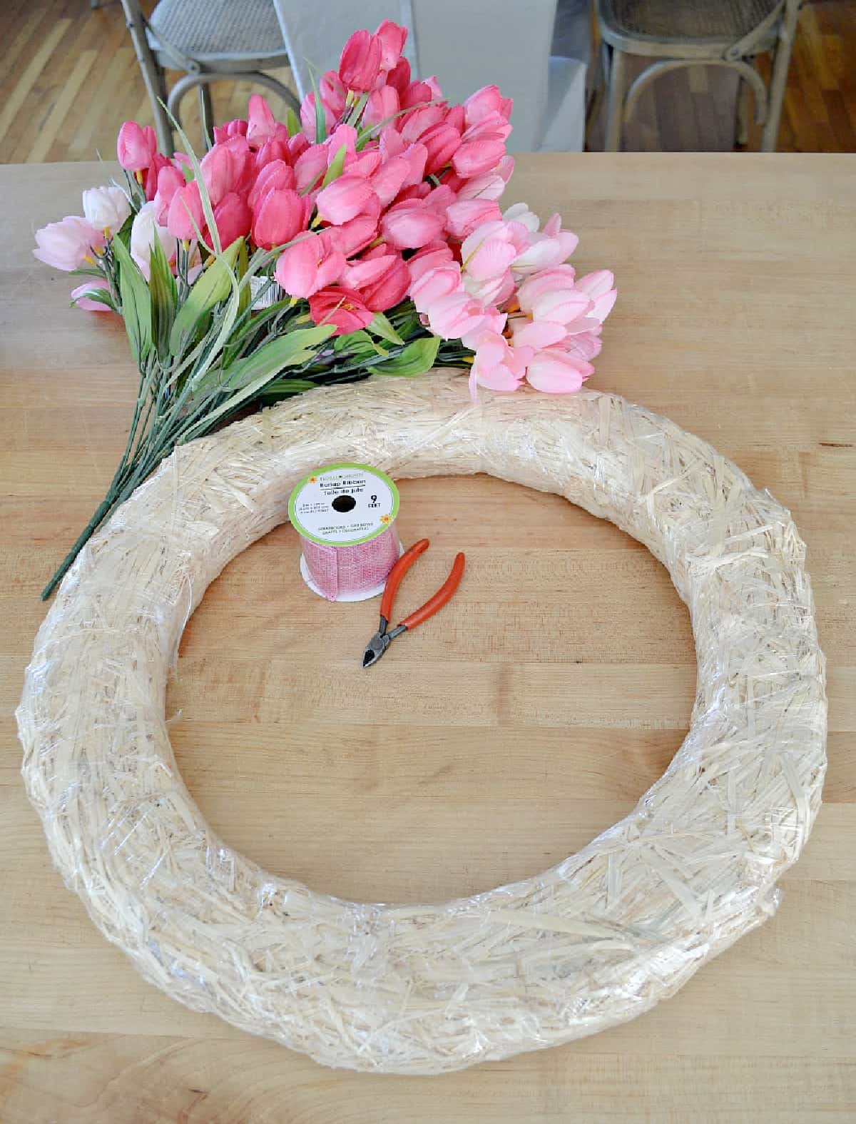 DIY tulip wreath supplies