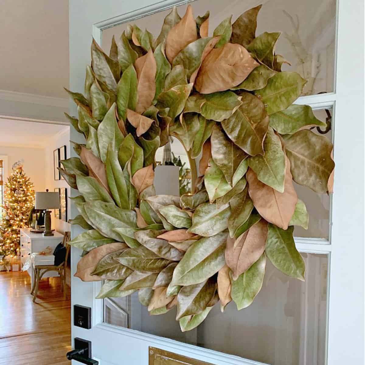 Easy DIY Magnolia Wreath