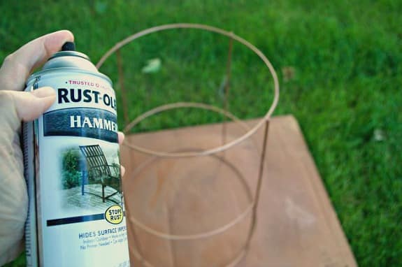 Image for DIY Plant Stand from a Tomato Cage