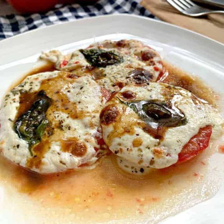Easy Baked Tomatoes and Mozzarella