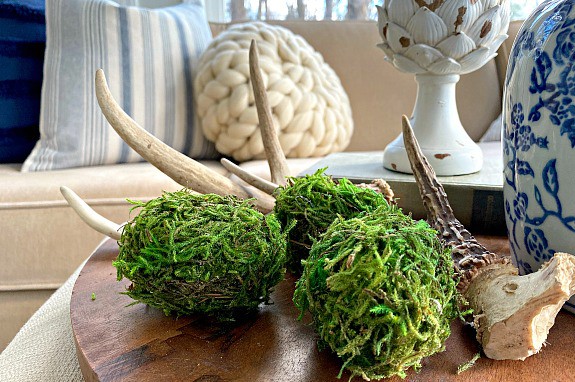 DIY Moss Covered Easter Eggs