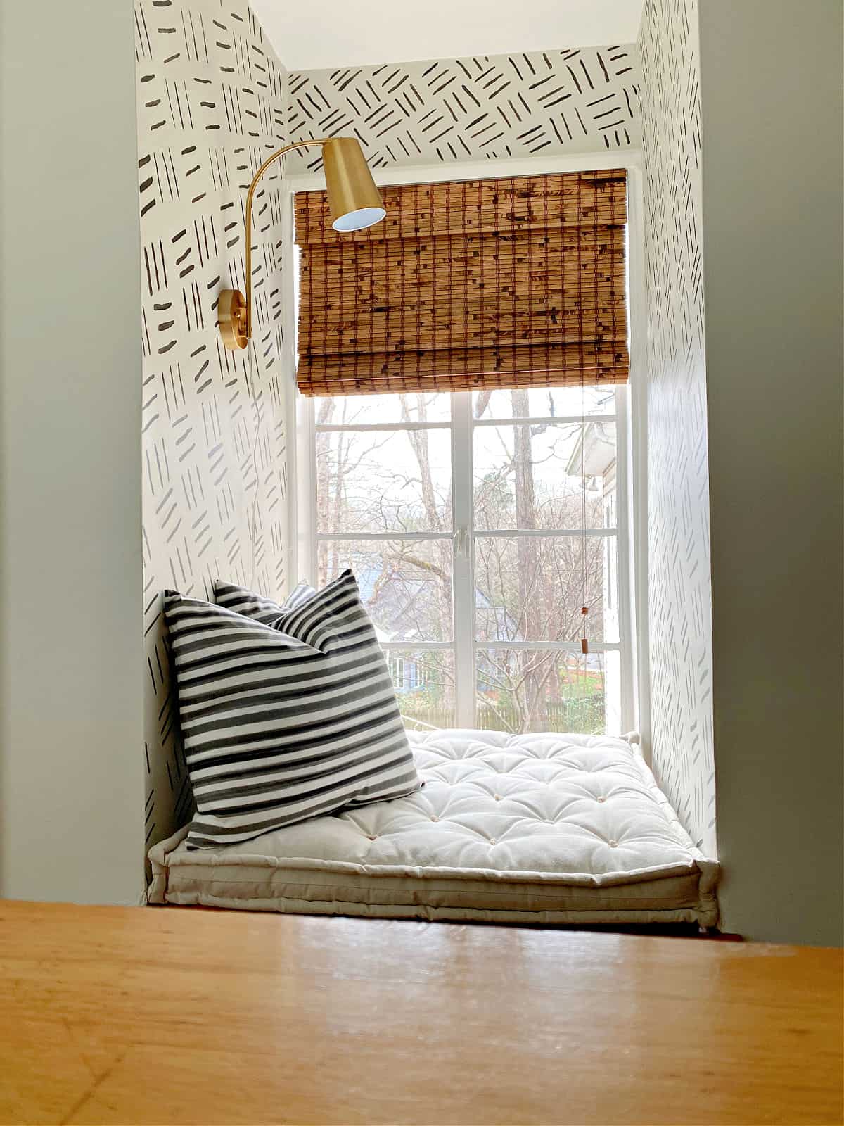 hand-painted accent walls in window nook