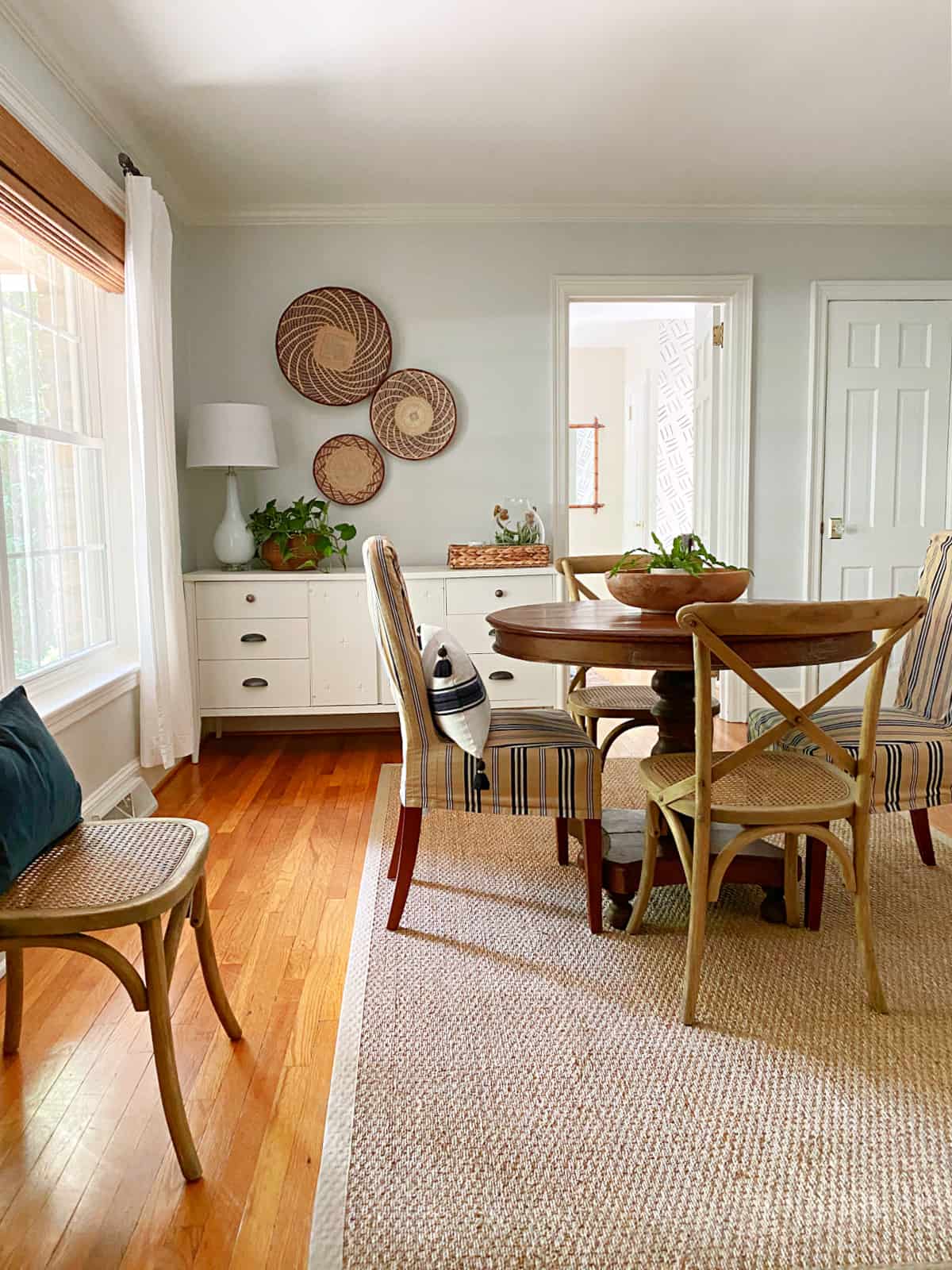 small dining room with furniture