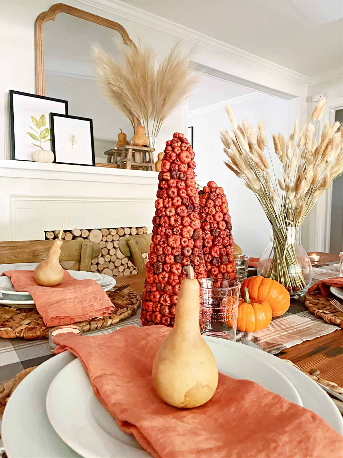 fall table decor with gourds