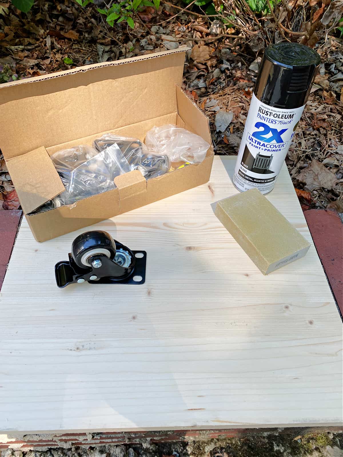 supplies to make a rolling plant stand