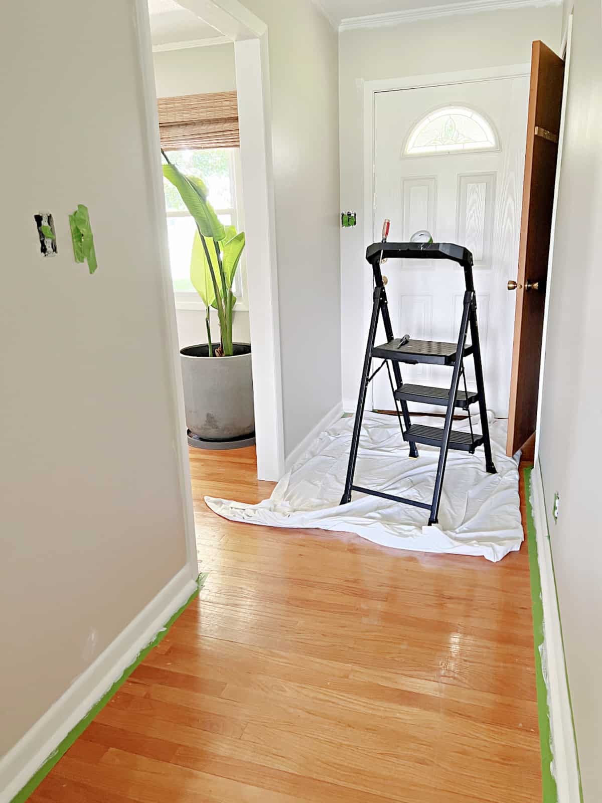 small empty entryway before makeover