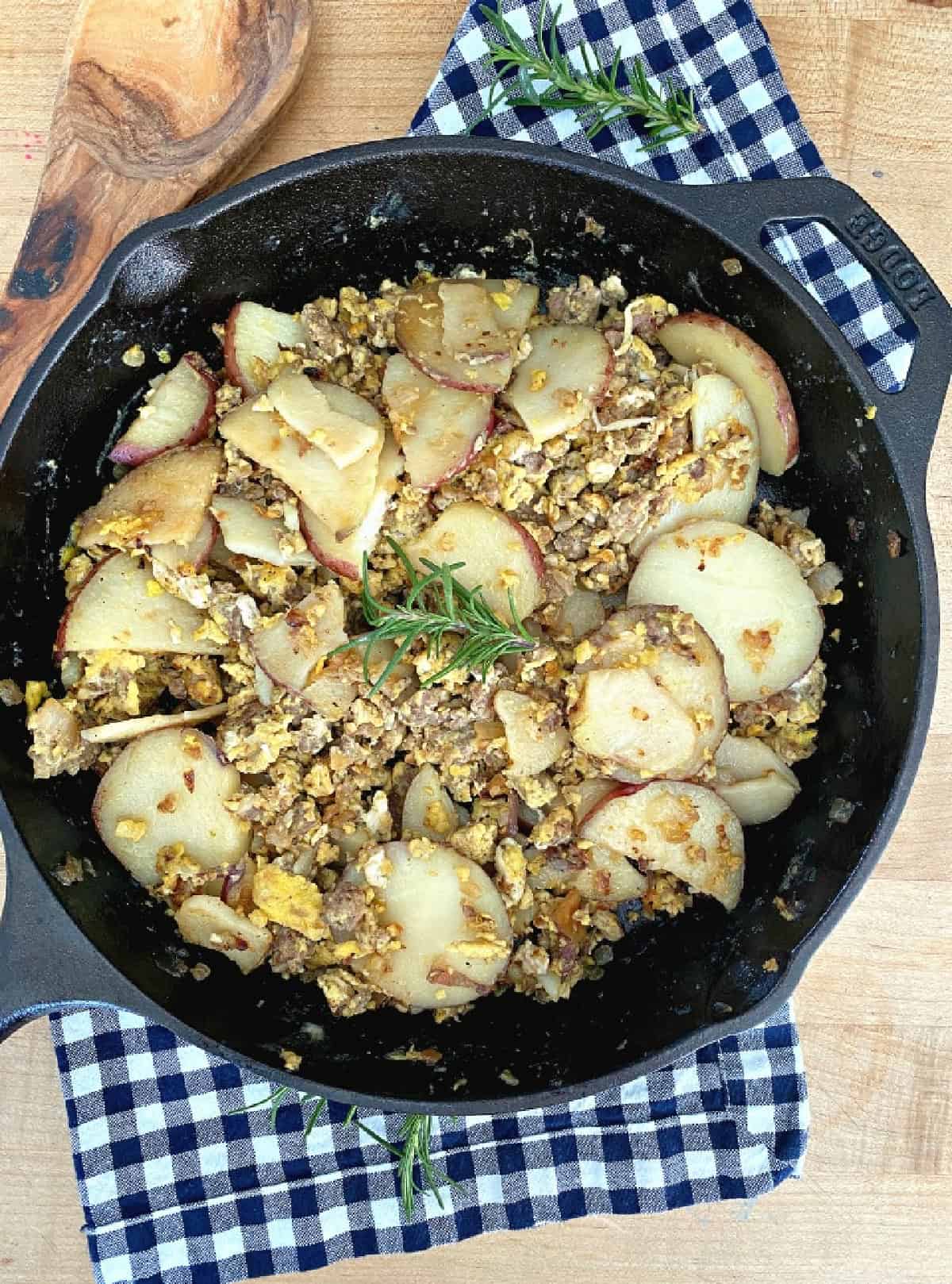 camping breakfast skillet of eggs, potatoes and sausage