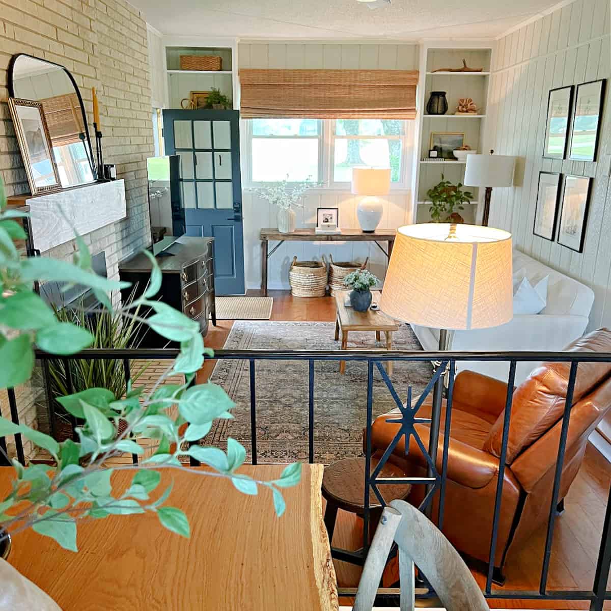 How to Decorate a Small Living Dining Room Combo
