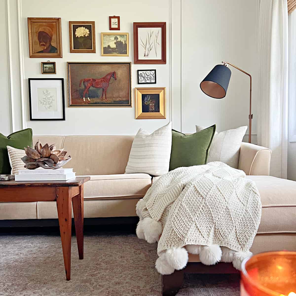 Small Living Room Decorating Ideas on a Budget