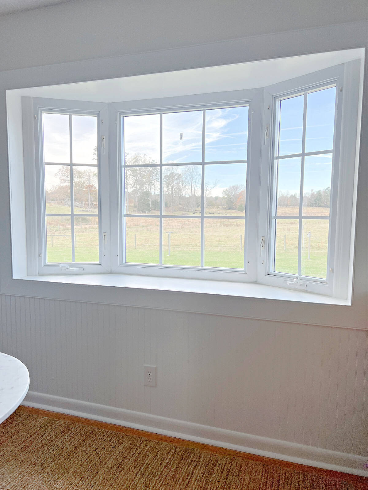 bay window with window mullions